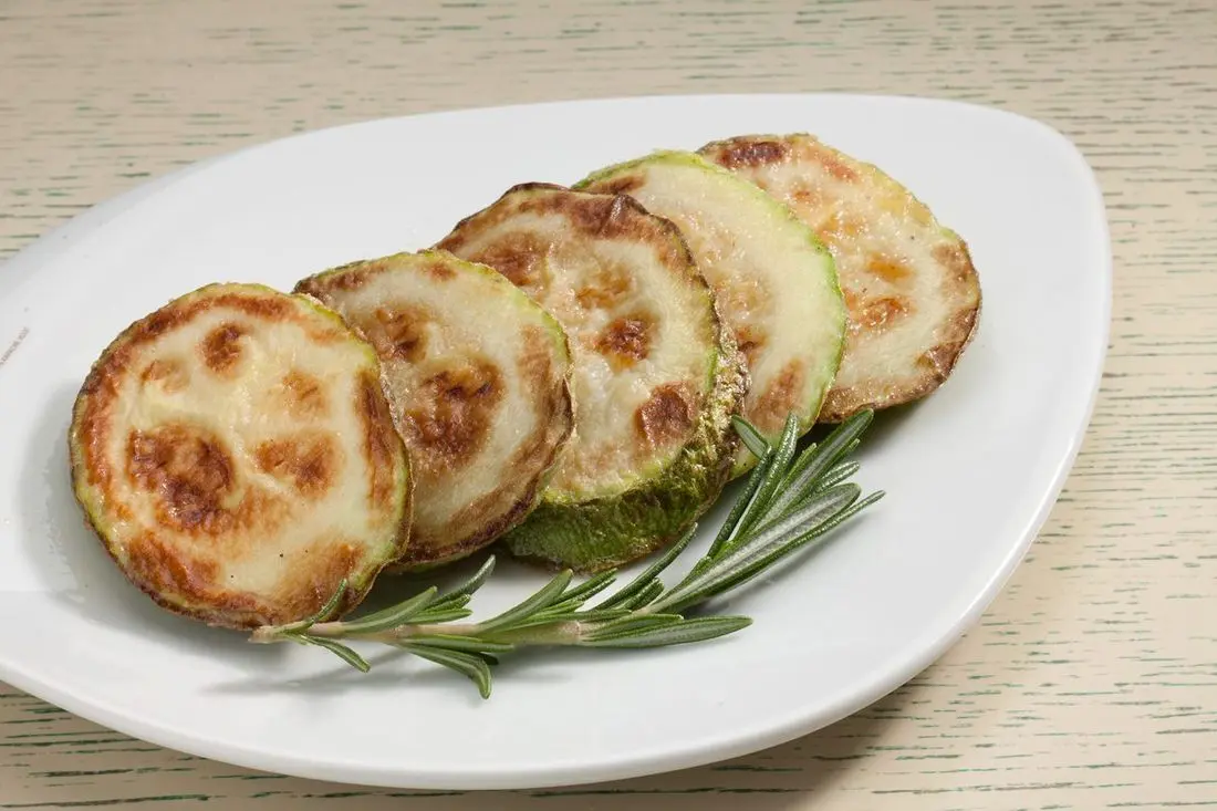 Кабачок жареный